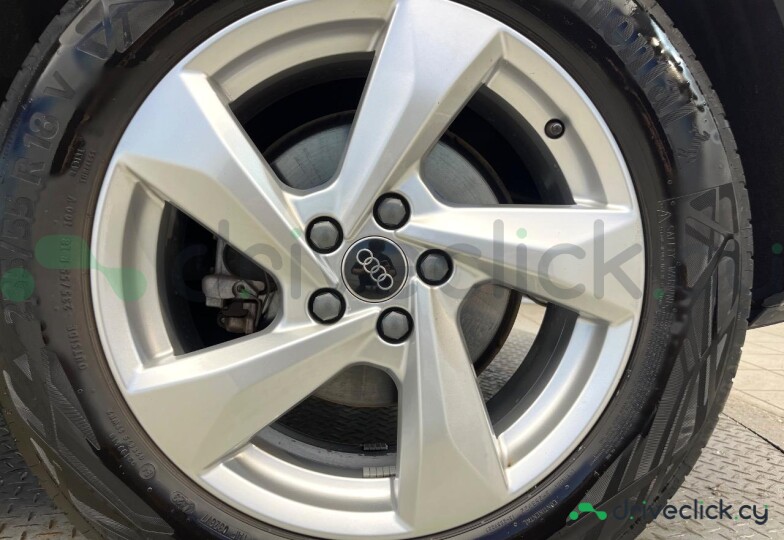 Audi Q3 Grey