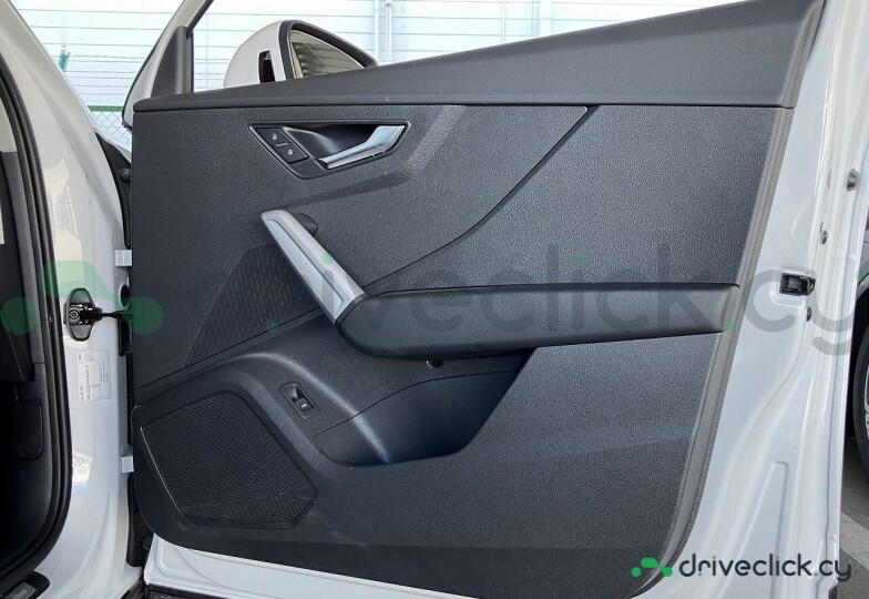 Audi Q2 White