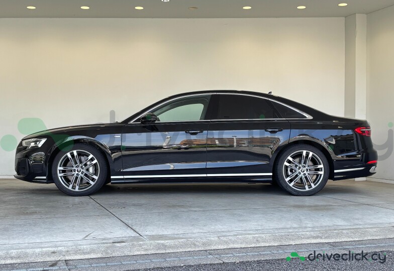 Audi A8 Black