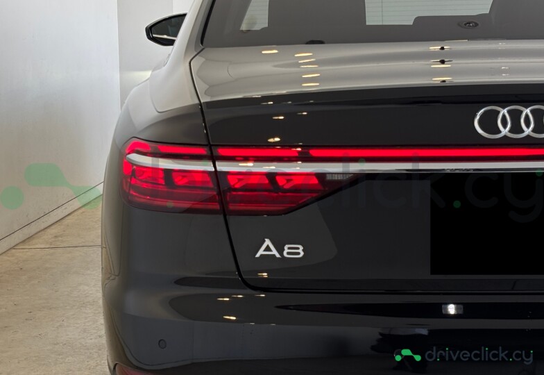 Audi A8 Black