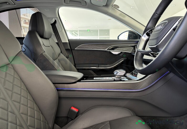 Audi A8 Black