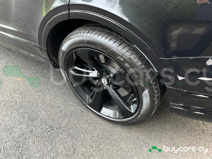Bentley Bentayga Черный