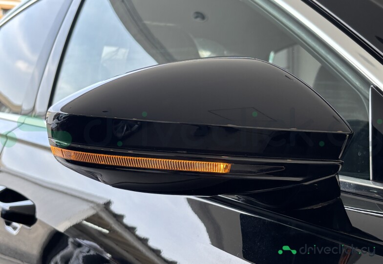 Audi A8 Black