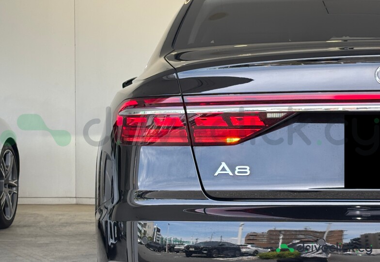 Audi A8 Black
