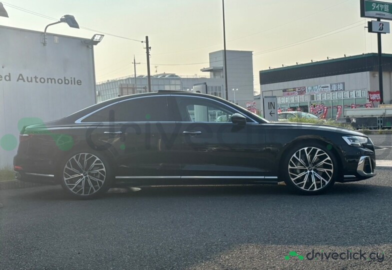 Audi A8 Black