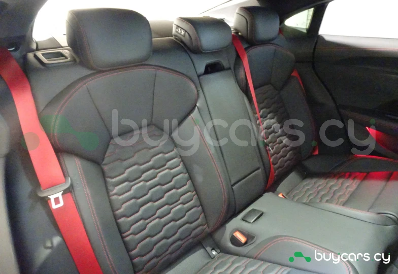 Audi RS e-tron GT Белый