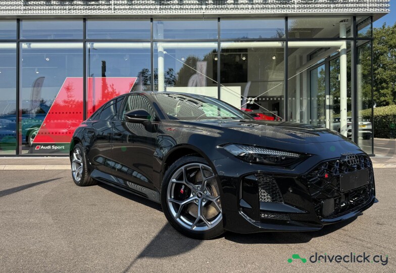 Audi RS5 Black