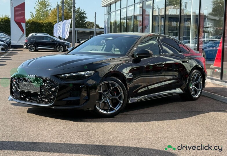 Audi RS5 Black