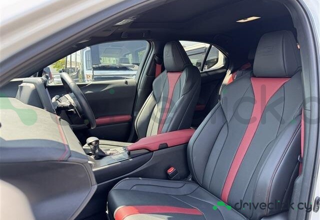 Lexus UX White