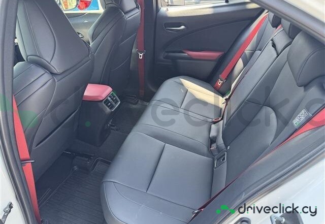 Lexus UX White