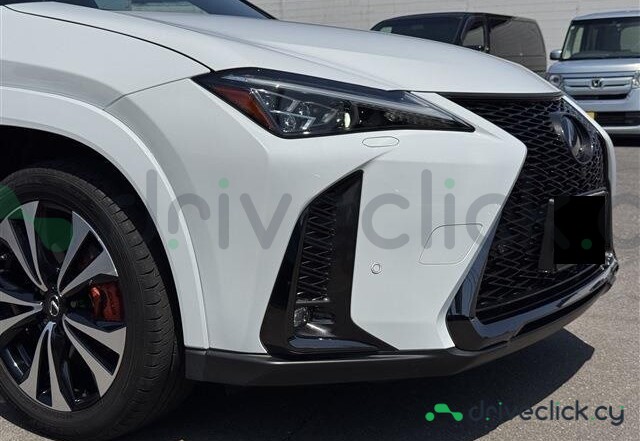 Lexus UX White