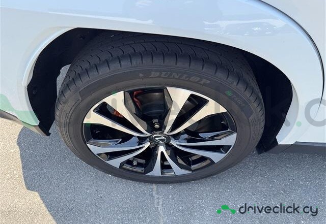 Lexus UX White