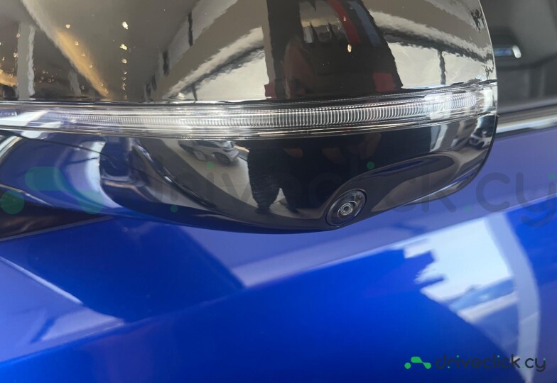 BMW X6 Blue