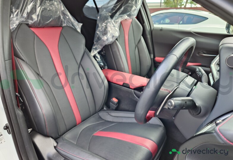 Lexus UX White