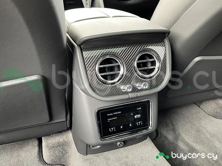 Bentley Bentayga Серый