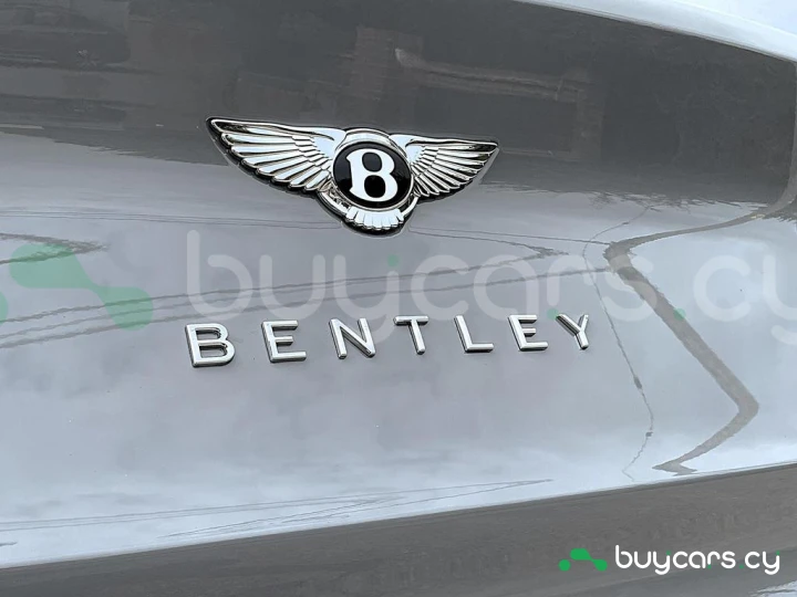 Bentley Bentayga Серый
