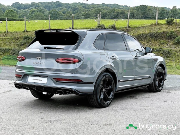 Bentley Bentayga Серый