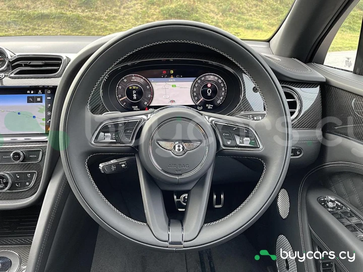 Bentley Bentayga Серый