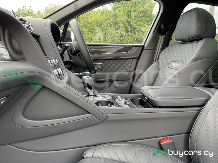 Bentley Bentayga Серый