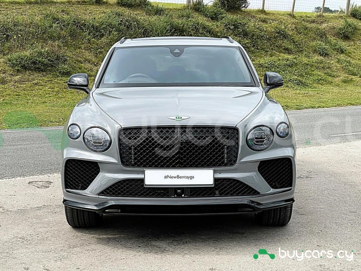 Bentley Bentayga Серый