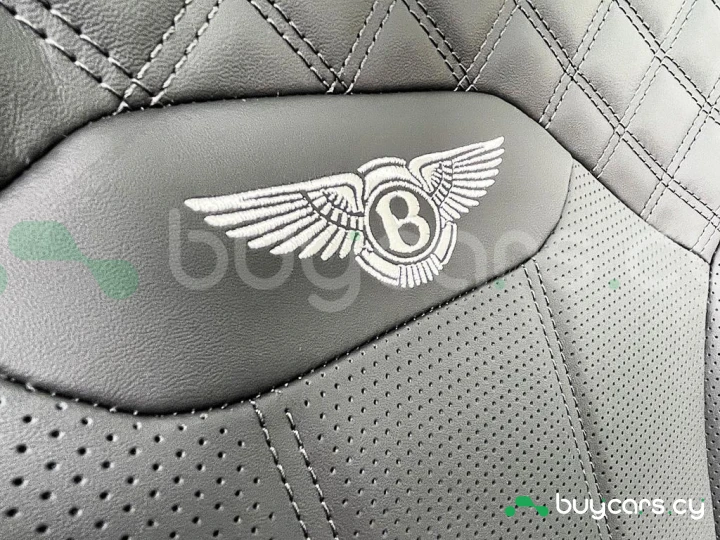 Bentley Bentayga Серый
