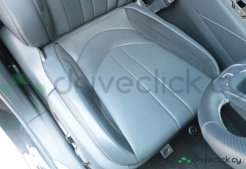 Lexus RX Black