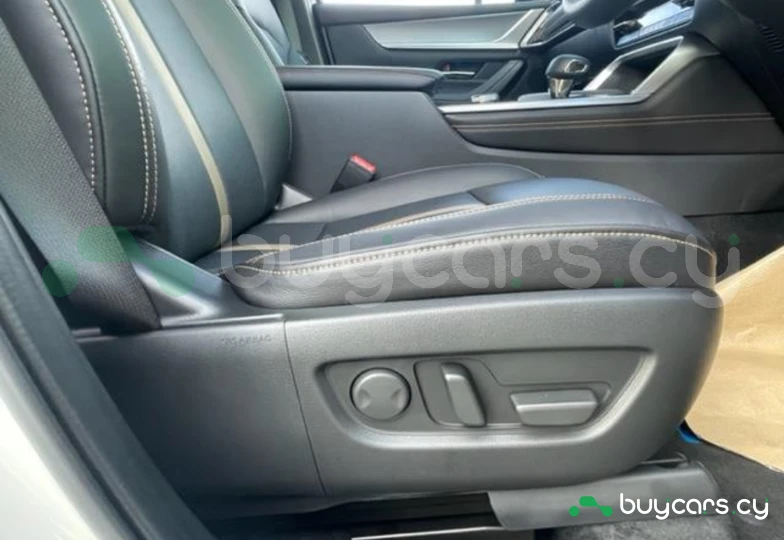 Mazda CX-80 Белый