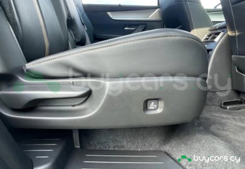 Mazda CX-80 Белый