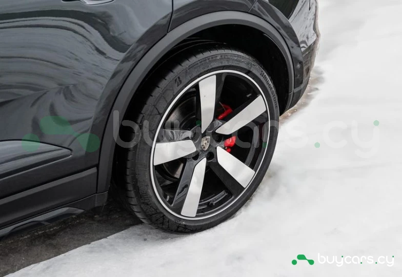 Porsche Macan Серый