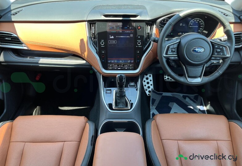 Subaru Outback Белый