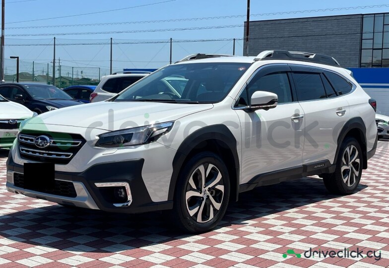 Subaru Outback Белый