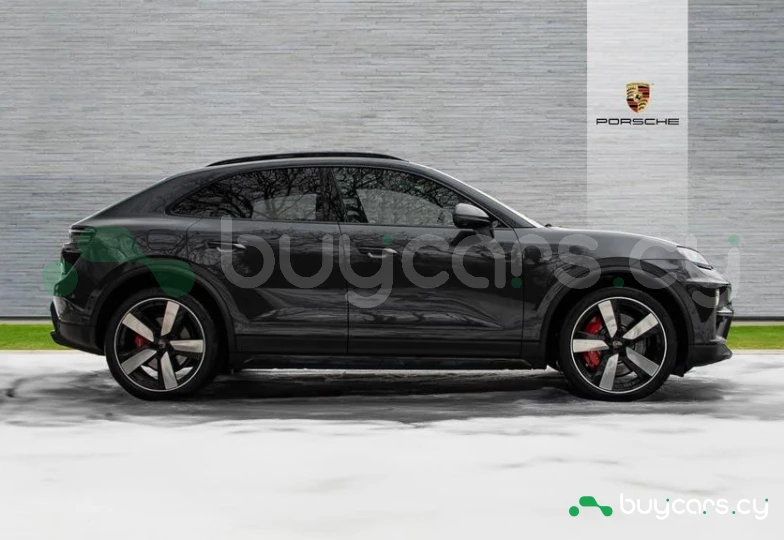 Porsche Macan Серый
