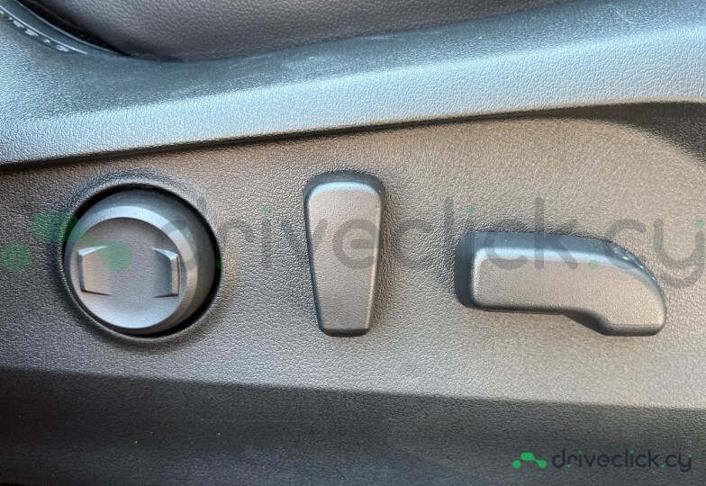 Subaru Outback Белый