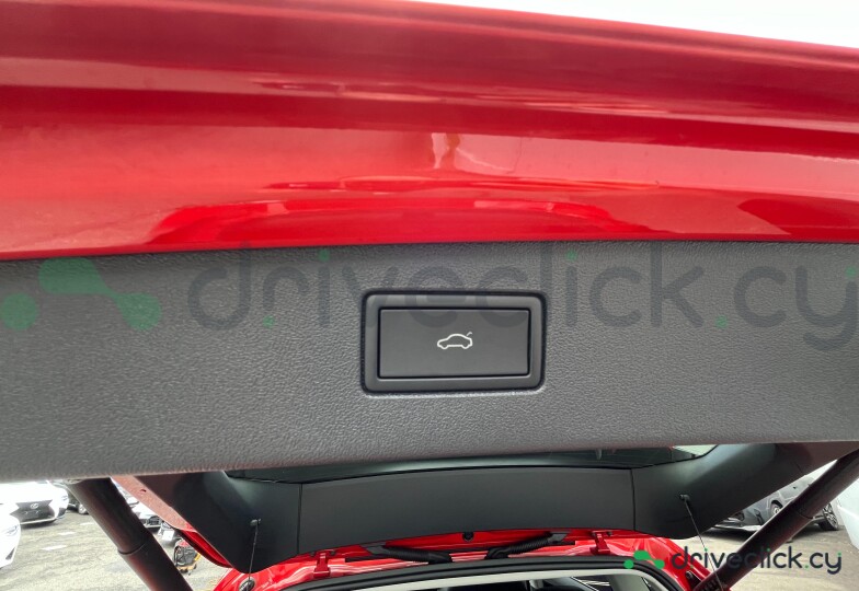 Volkswagen Tiguan Red