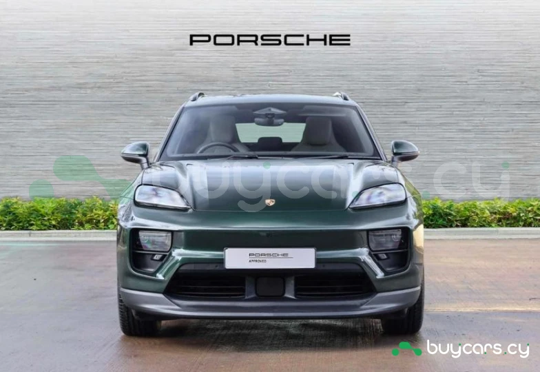 Porsche Macan Зеленый