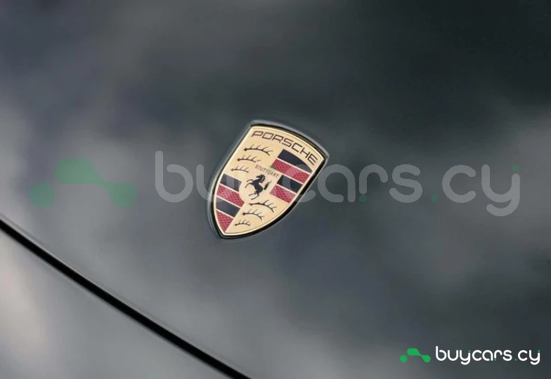 Porsche Macan Зеленый