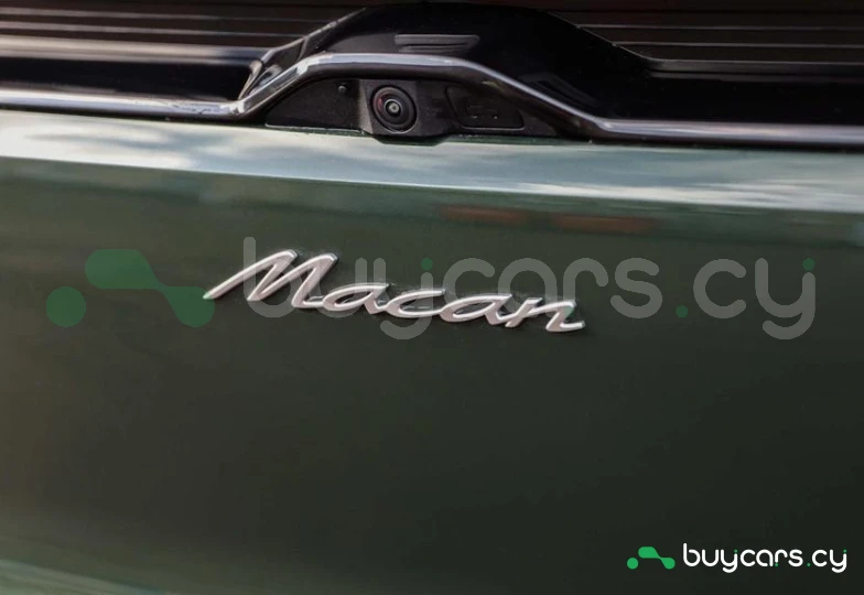 Porsche Macan Зеленый