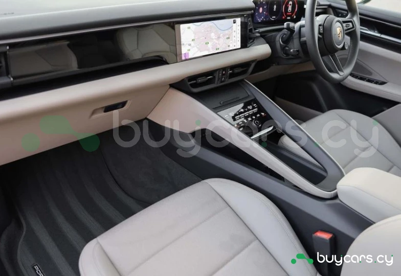 Porsche Macan Зеленый