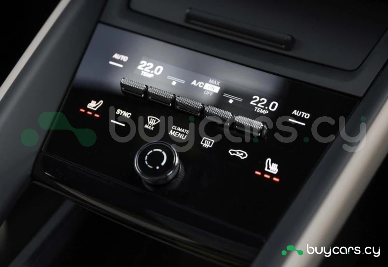 Porsche Macan Зеленый