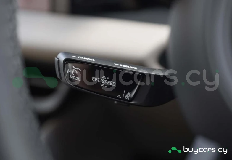 Porsche Macan Зеленый