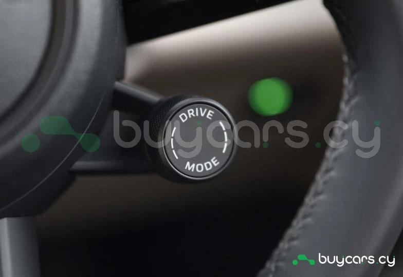 Porsche Macan Зеленый