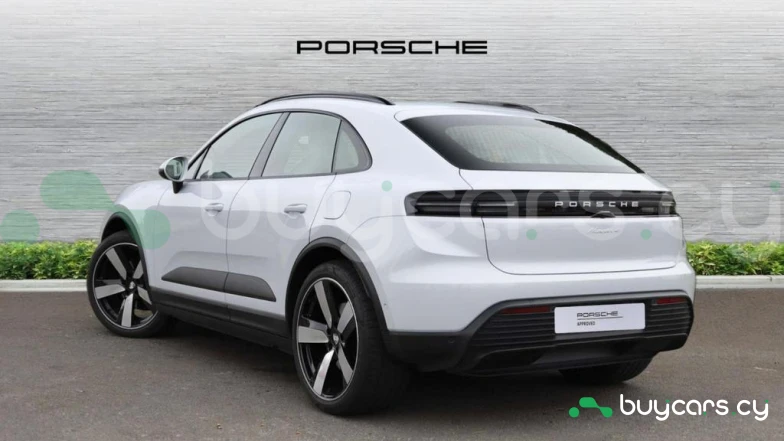 Porsche Macan Серый