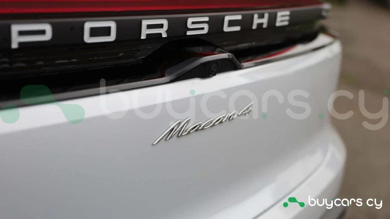 Porsche Macan Серый