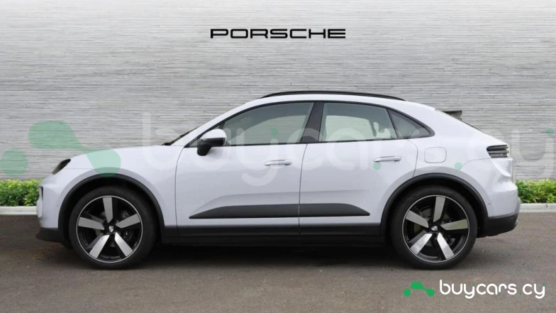 Porsche Macan Серый