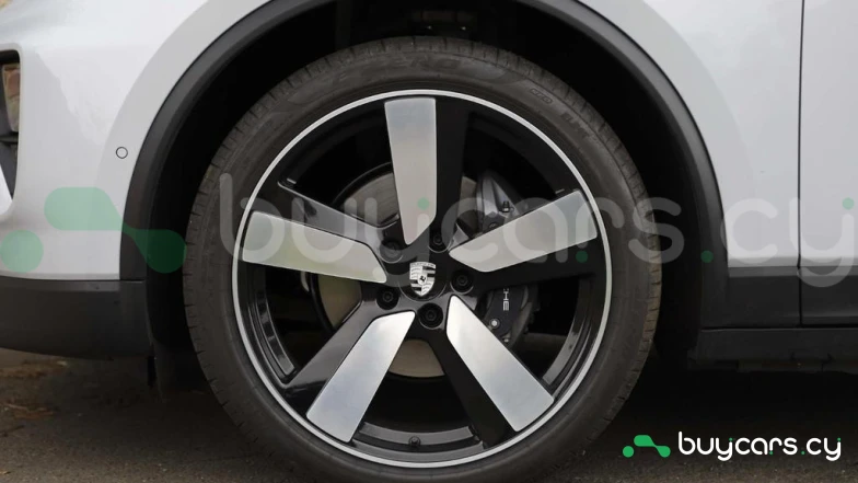 Porsche Macan Серый