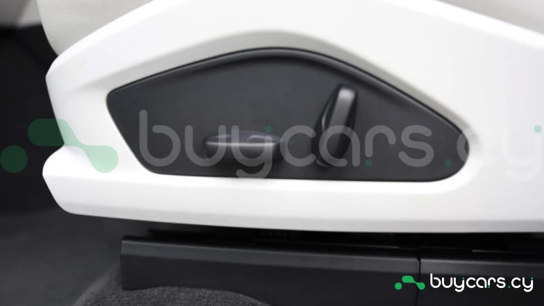 Porsche Macan Серый