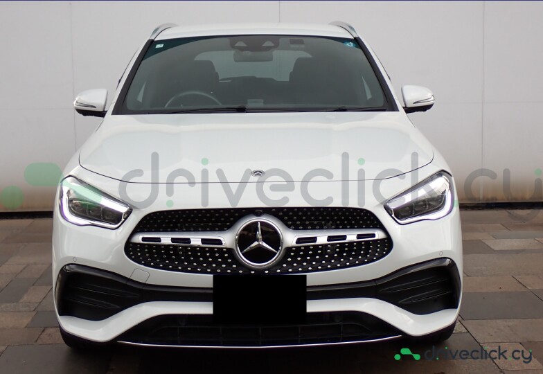 Mercedes GLA-class White