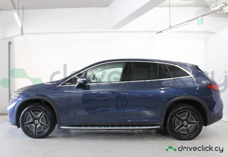 Mercedes EQE SUV Blue