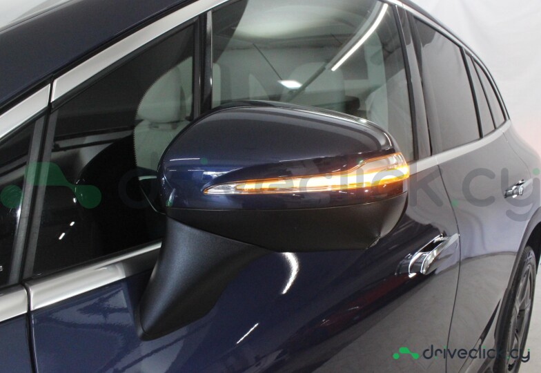 Mercedes EQE SUV Blue