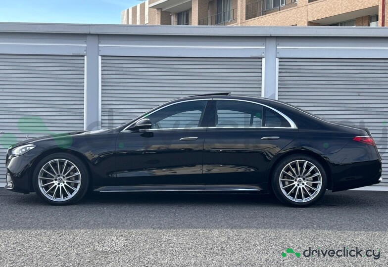 Mercedes S-class Black
